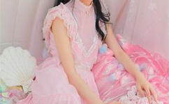 s帆布鞋踢裆加踩